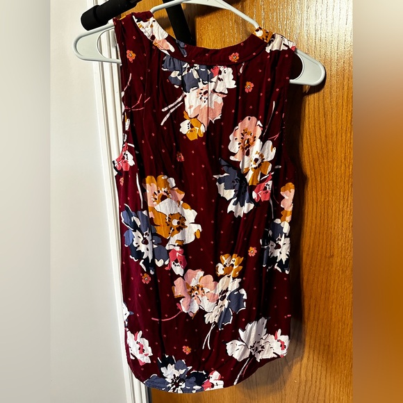 Old Navy Floral Tank - Picture 2 of 3